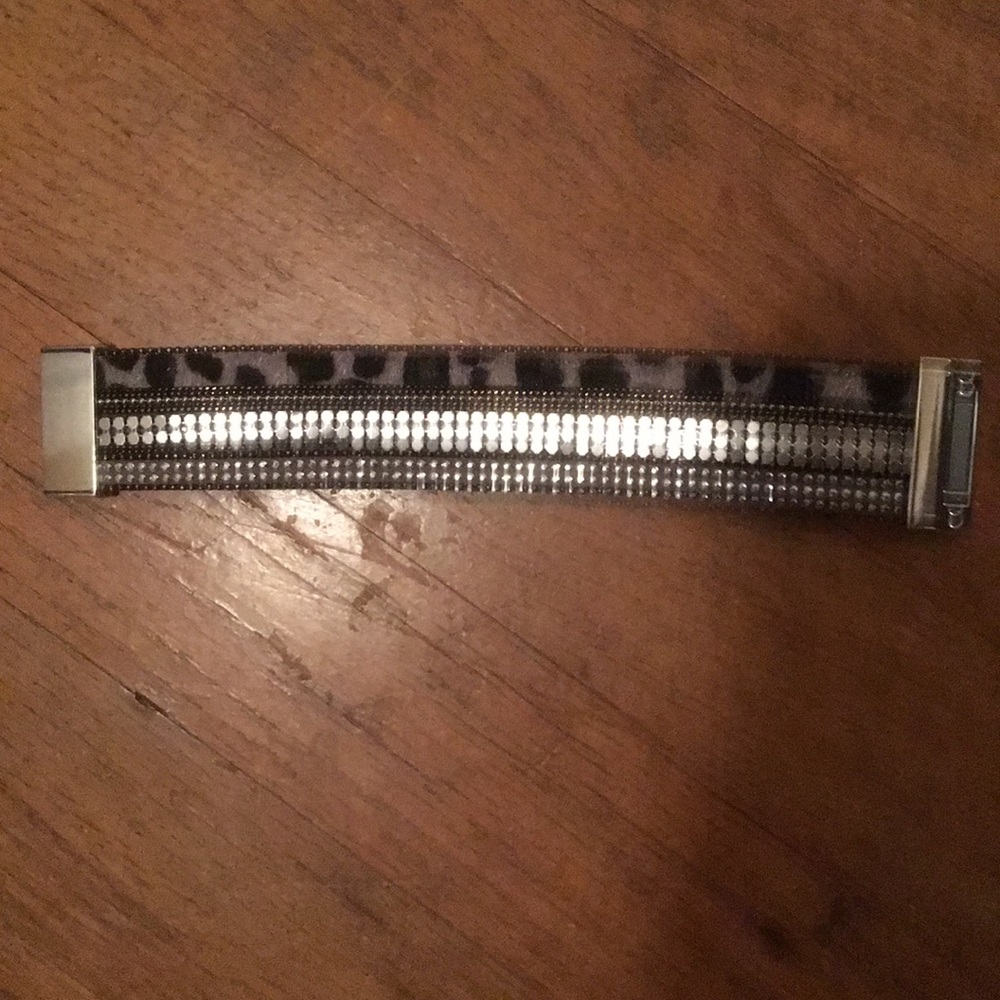 Cheetah print magnetic bracelet.
